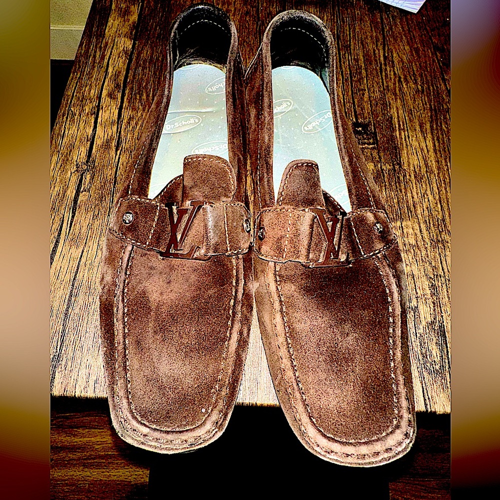 Louis Vuitton Monte Carlo Suede Loafer US Sz 12. Good conditions.